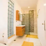 Villa Islamlarda Oezel Havuzlu Balayi Villasi Kaş