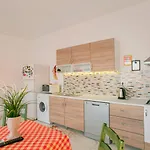 Villa Islamlarda Oezel Havuzlu Balayi Villasi